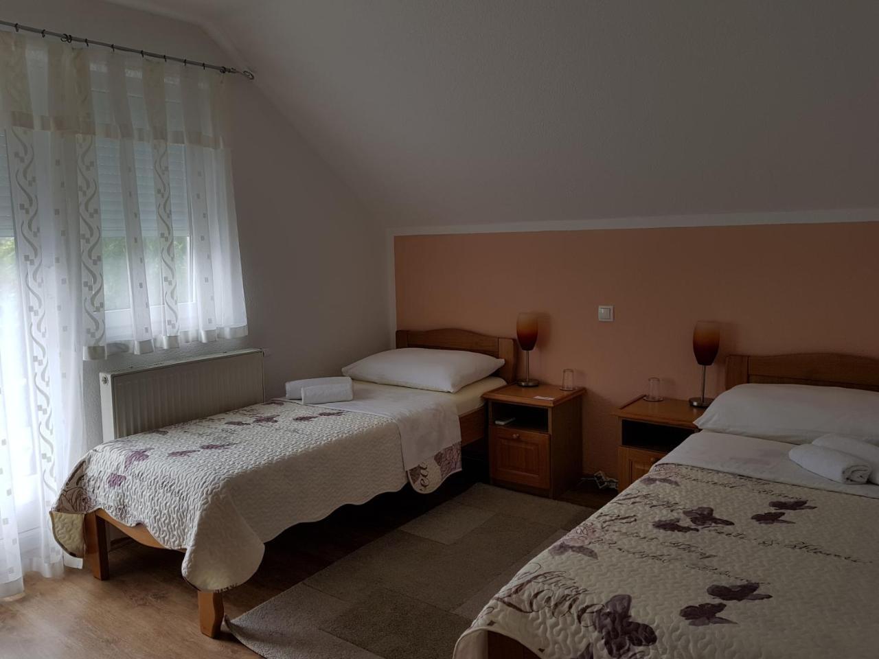 מלון Plitvička Jezera House Kajfes מראה חיצוני תמונה