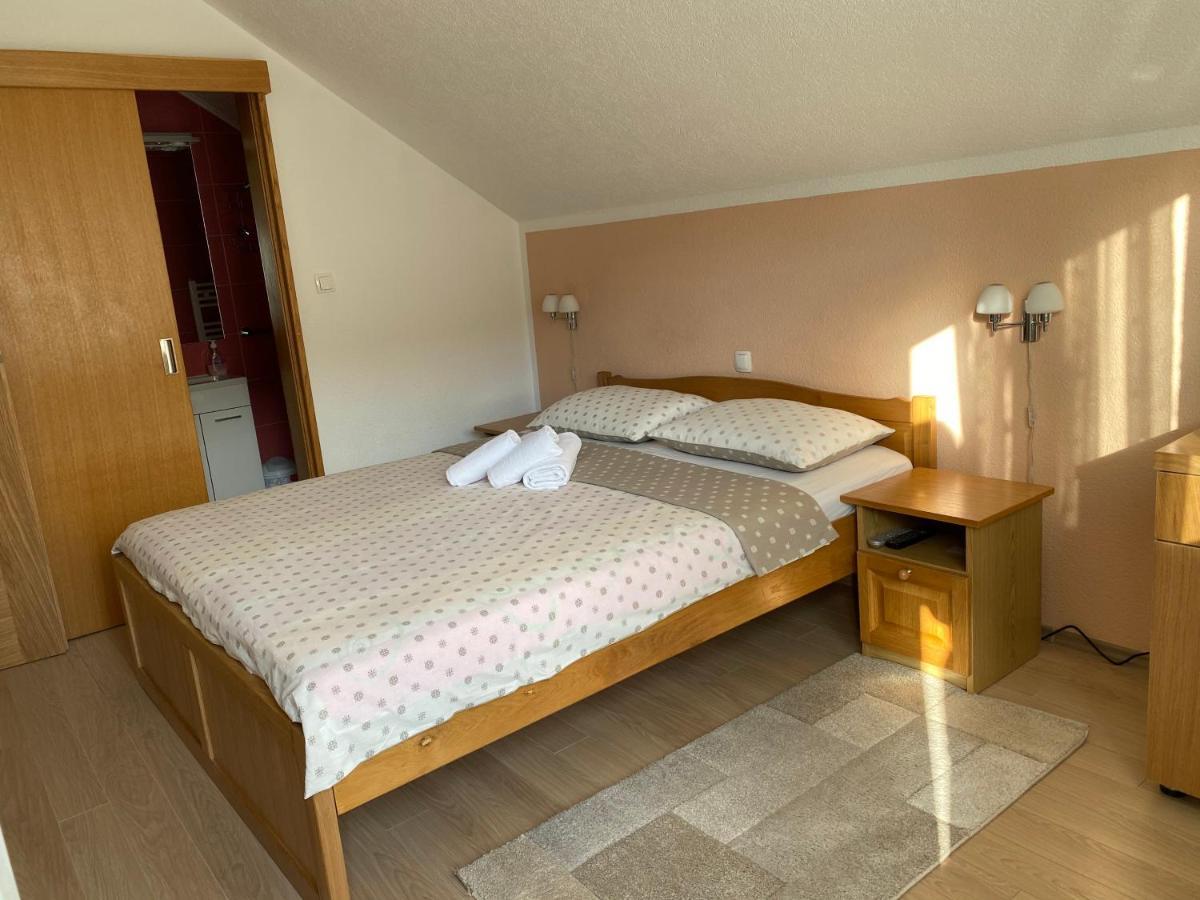 מלון Plitvička Jezera House Kajfes מראה חיצוני תמונה